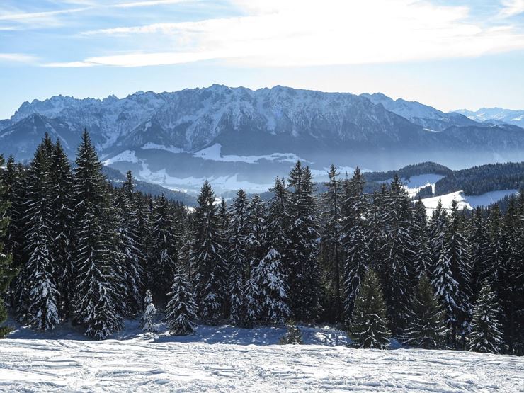 Winter hiking over the erlerberg