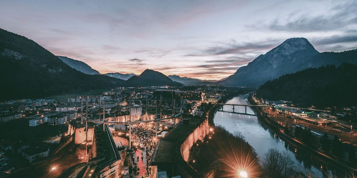 The Kufstein Fortress puts on a Christmas dress during Advent.